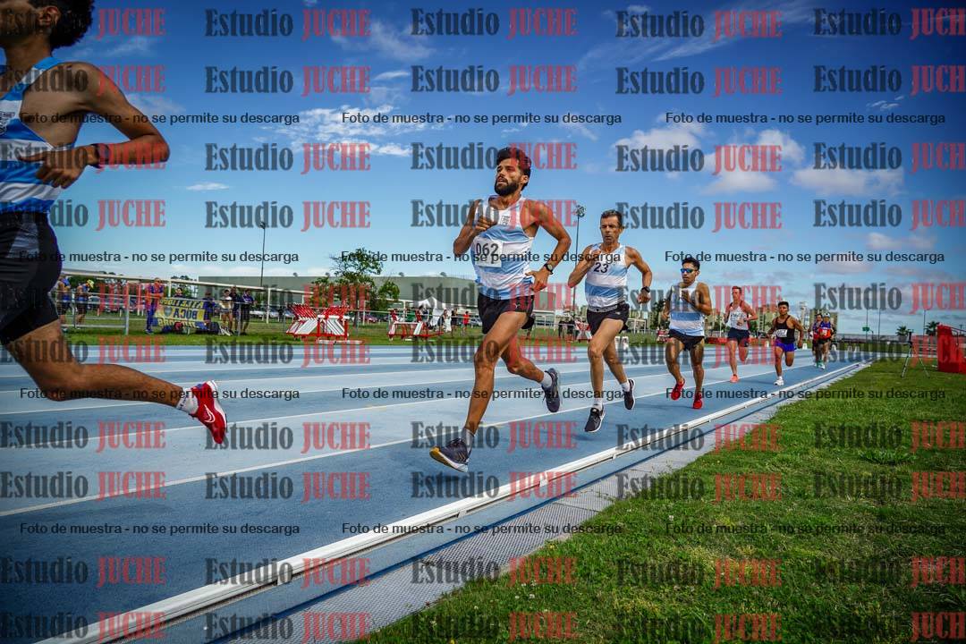Fotos de los 1000 m llanos de varones