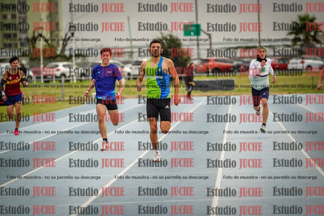 Fotos de los 400 m llanos de varones