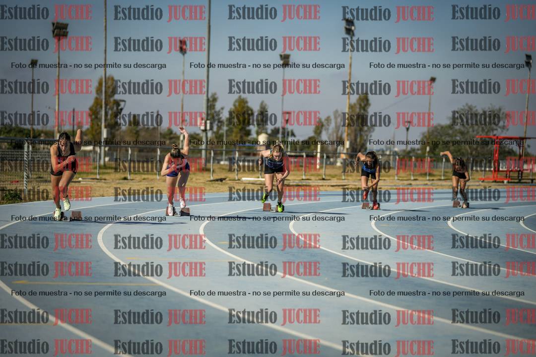Fotos de los 200 m llanos de mujeres - combinadas 4