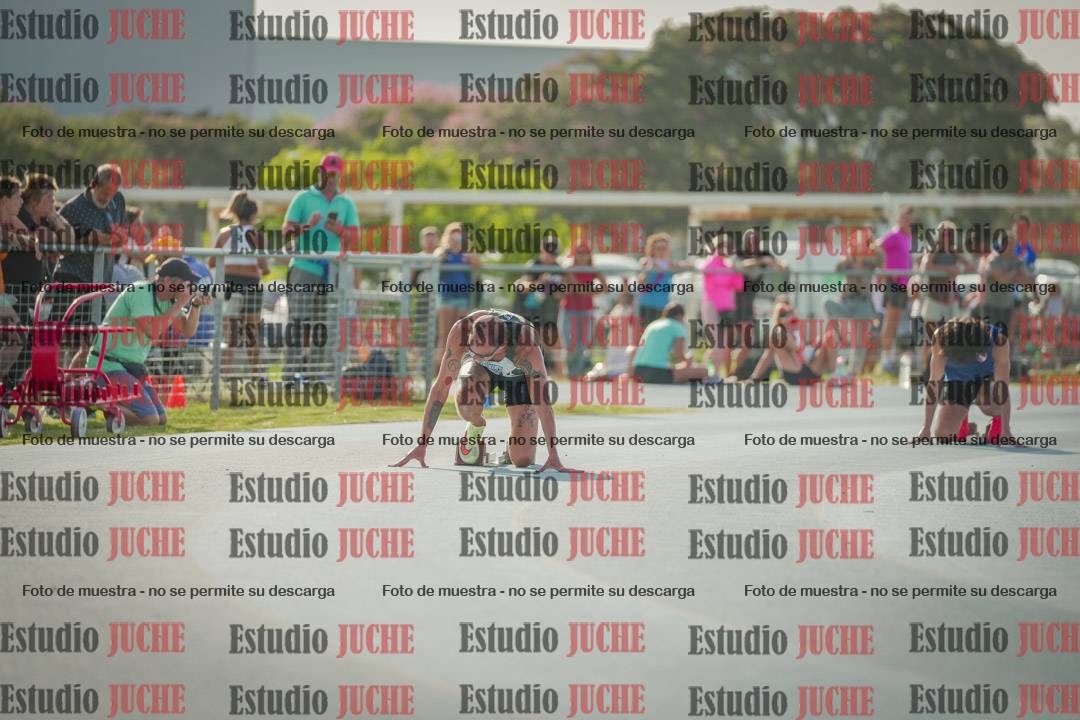 Fotos de los 400 m llanos de varones