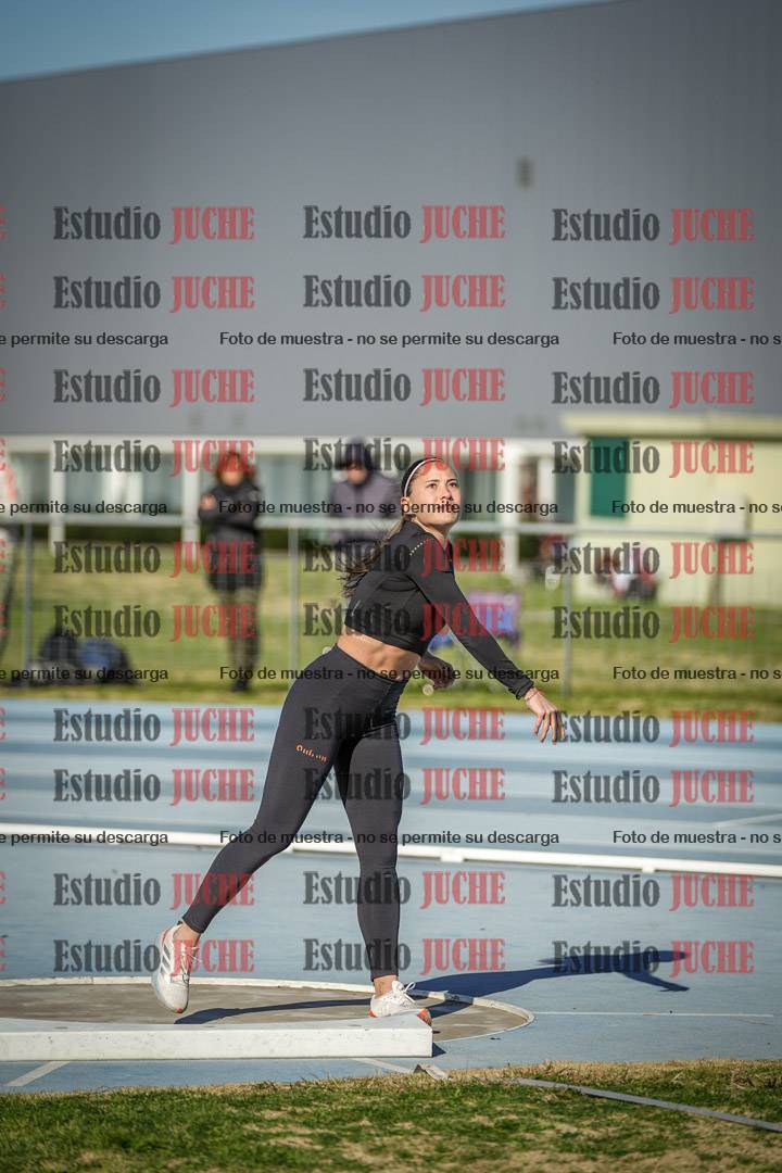 Fotos del lanzamiento de bala de mujeres - heptatlón 3