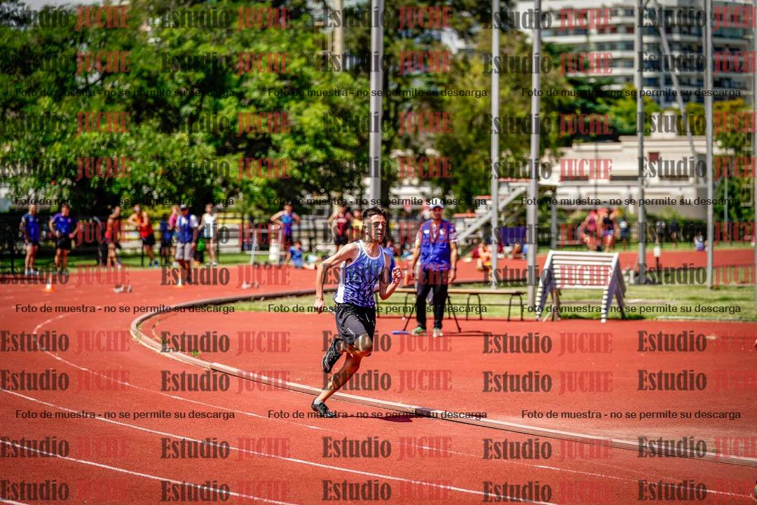 Fotos de los 200 m llanos de varones