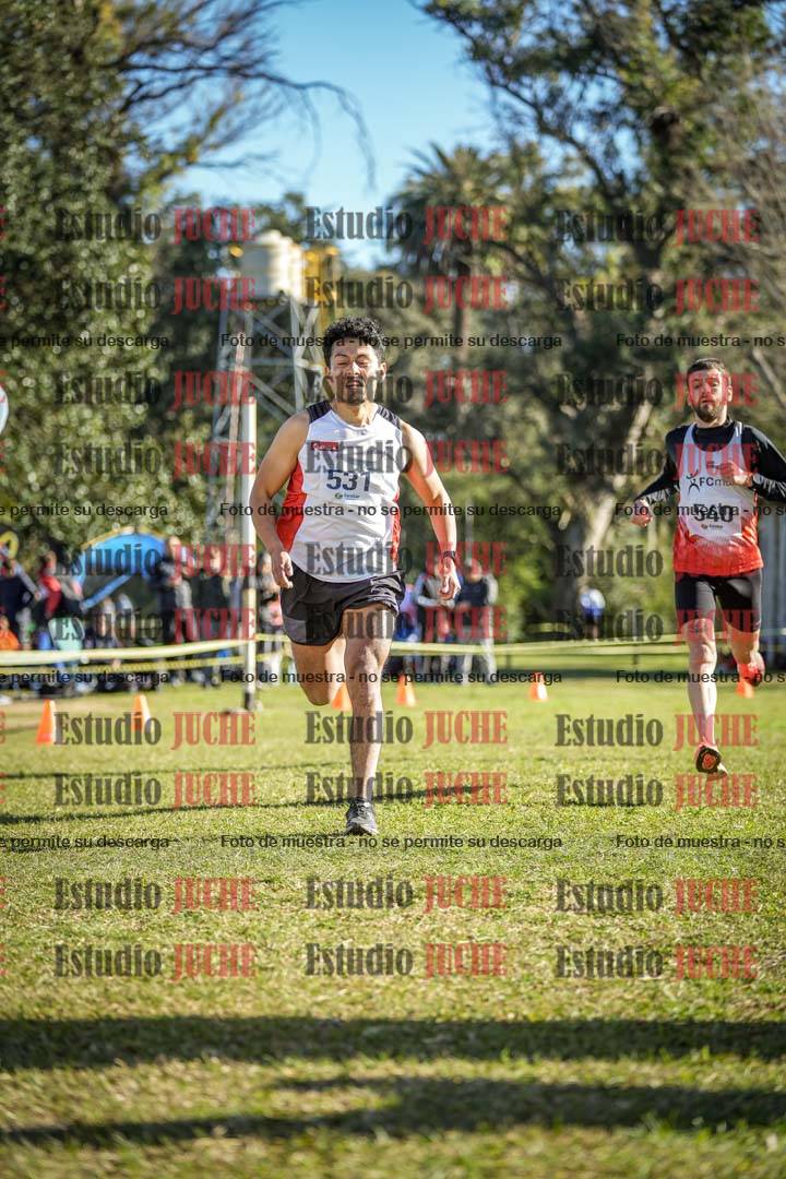 Fotos de la llegada del cross de 4000 m - varones