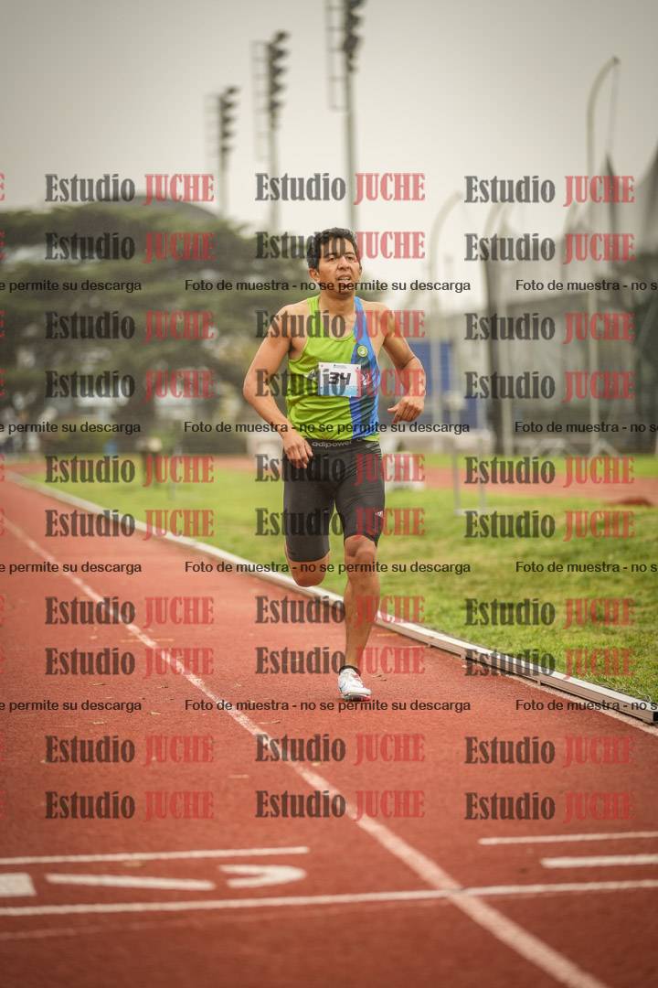 Fotos de los 800 m llanos de varones