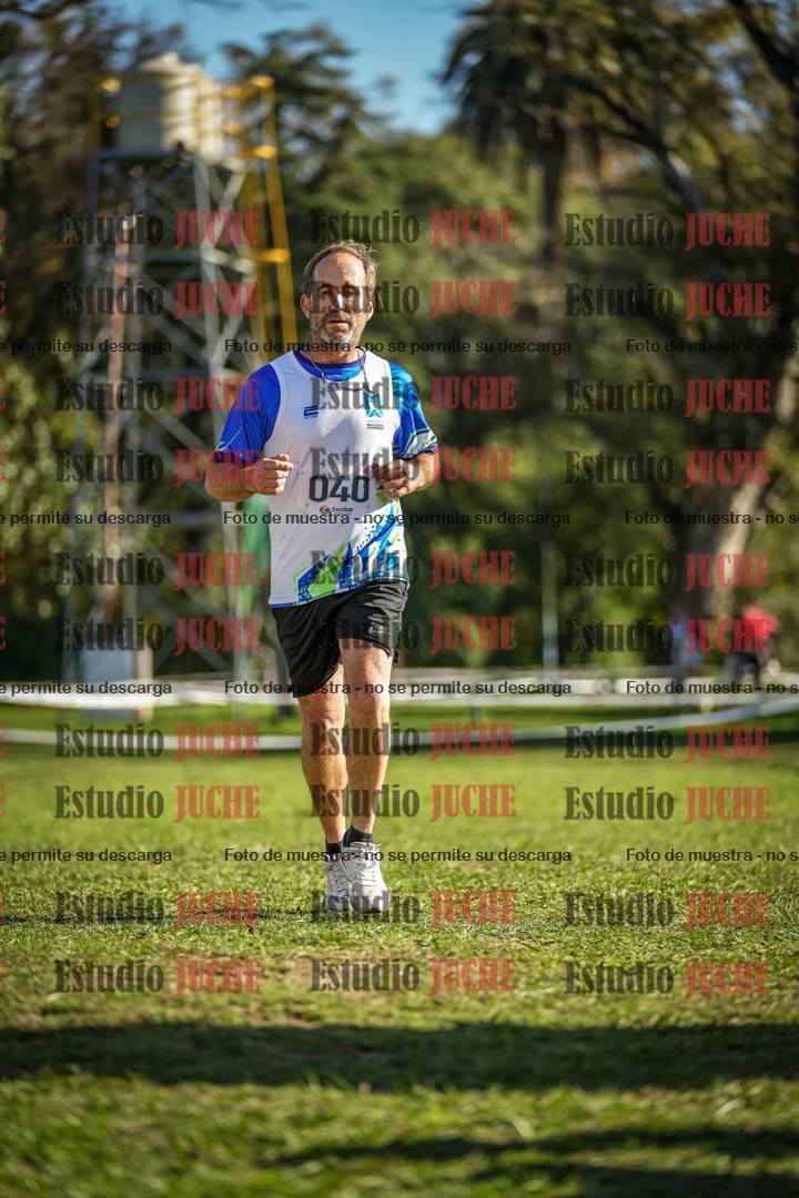 Fotos de la llegada del cross de 4000 m - varones