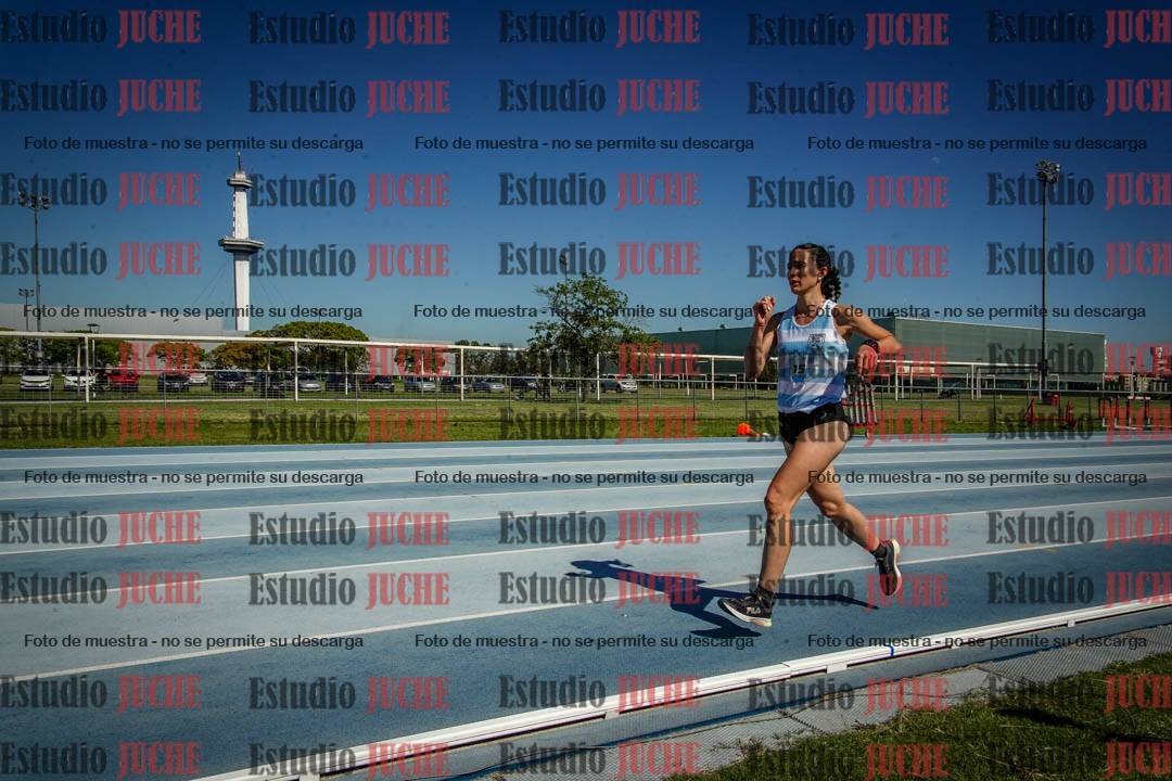 Fotos de los 5000 m de mujeres y varones - serie 2