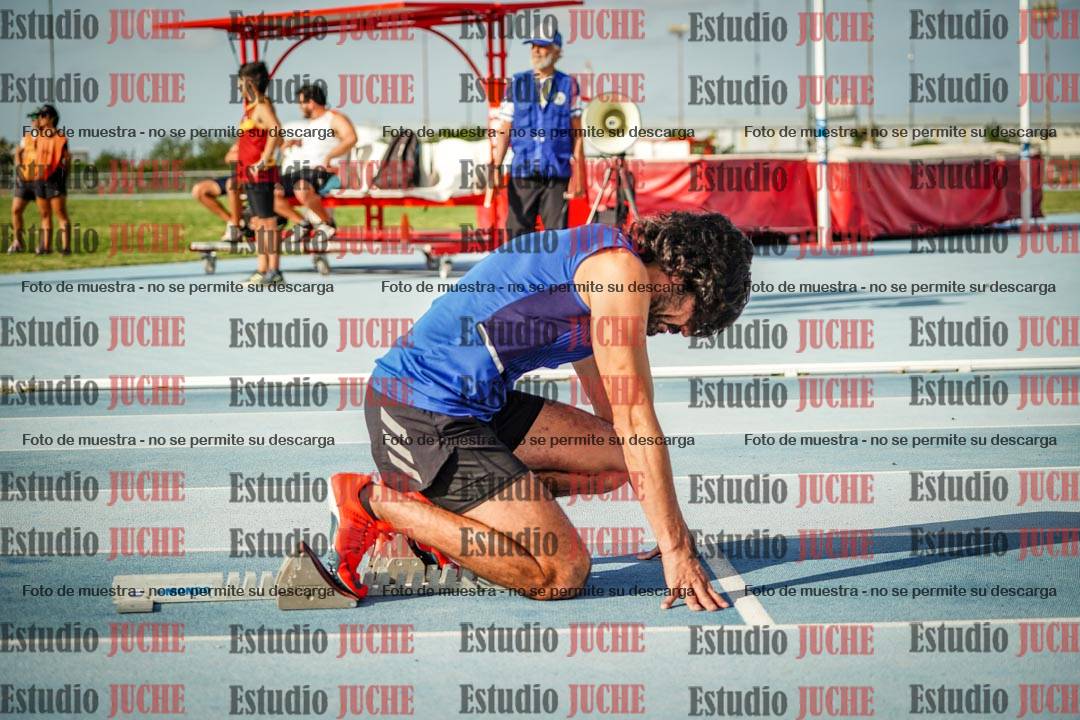Fotos de los 400 m llanos de varones