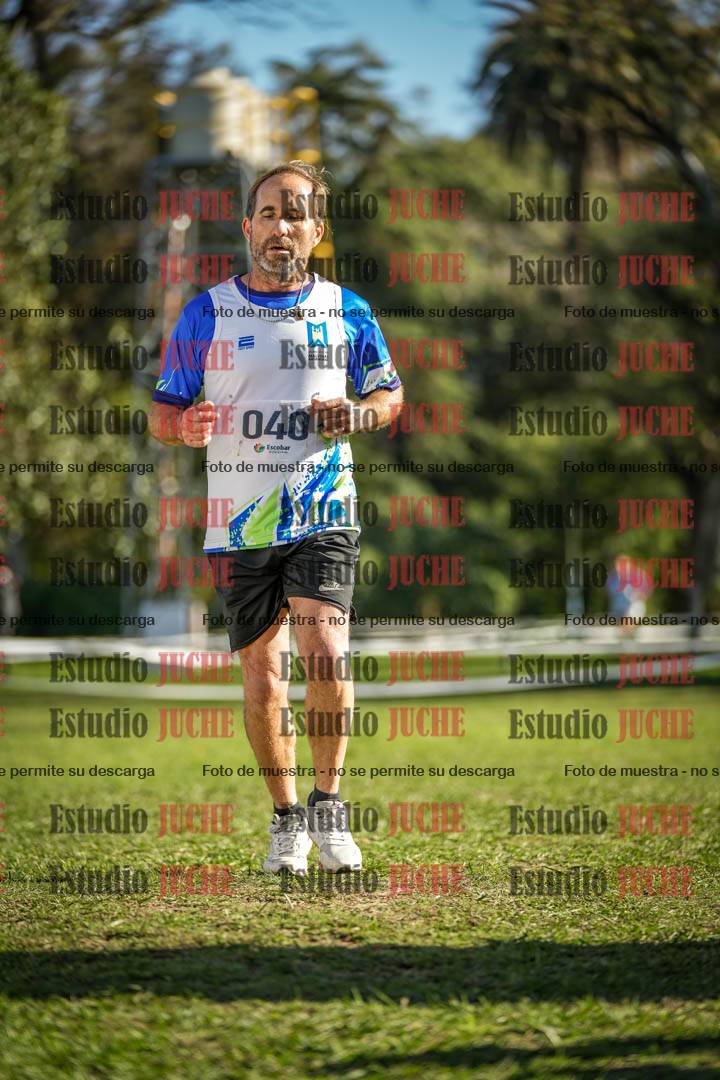 Fotos de la llegada del cross de 4000 m - varones