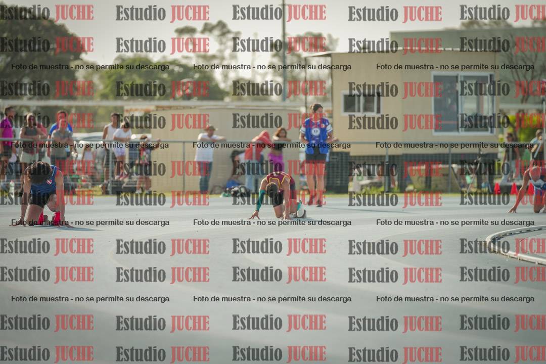 Fotos de los 400 m llanos de varones