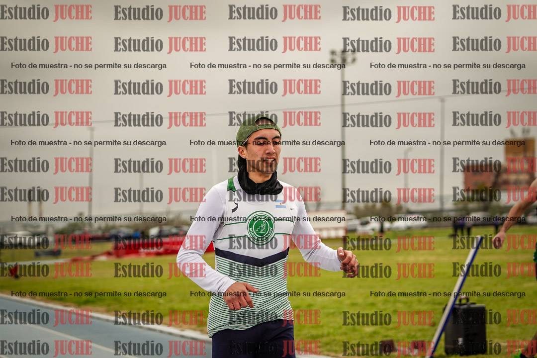Fotos de los 400 m llanos de varones