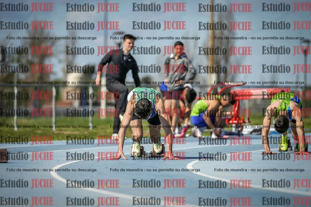 Fotos de los 200 m llanos de varones