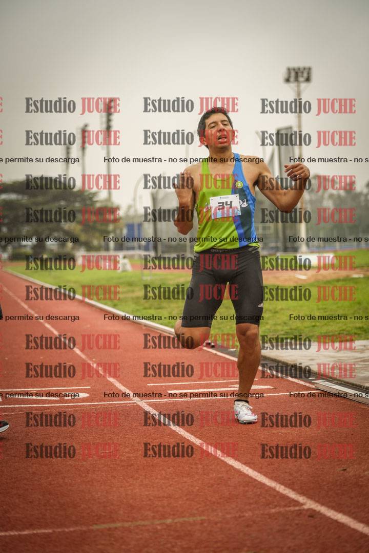 Fotos de los 800 m llanos de varones