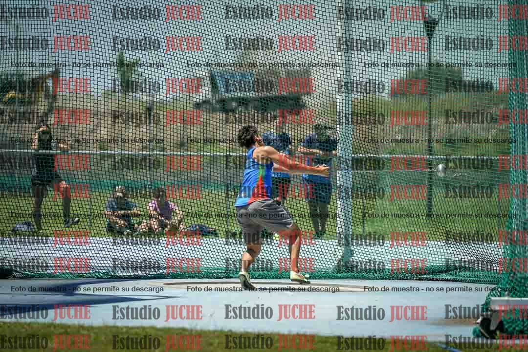 Fotos del lanzamiento del martillo de varones