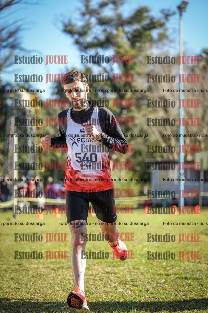Fotos de la llegada del cross de 4000 m - varones