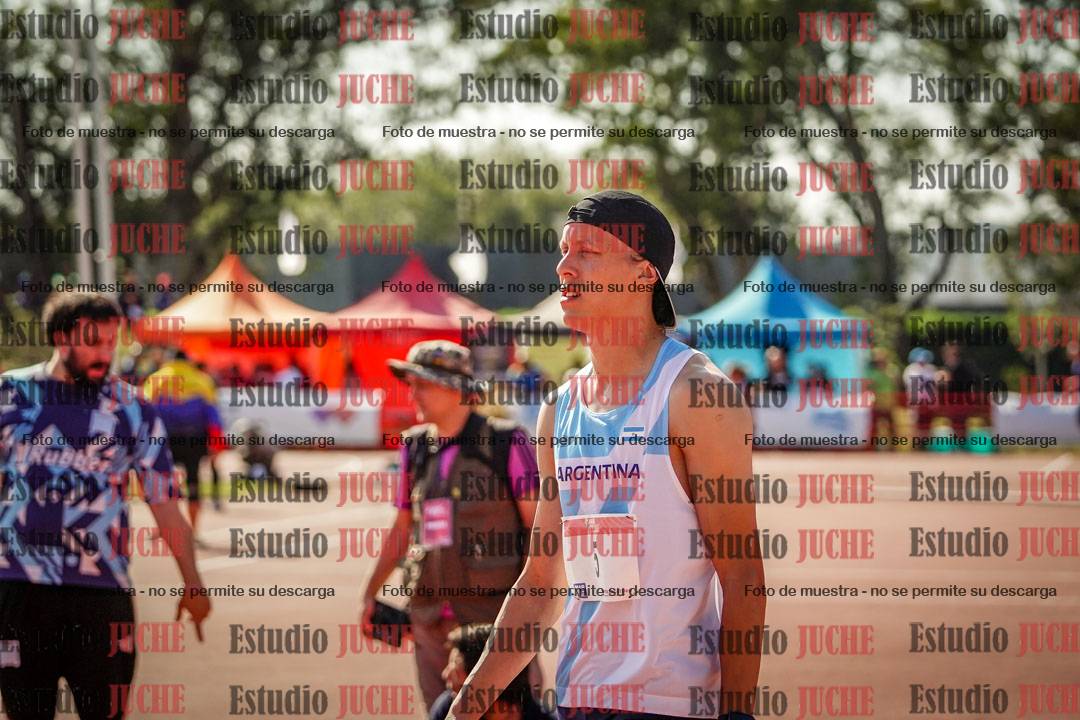 Fotos de los 400 m llanos de varones