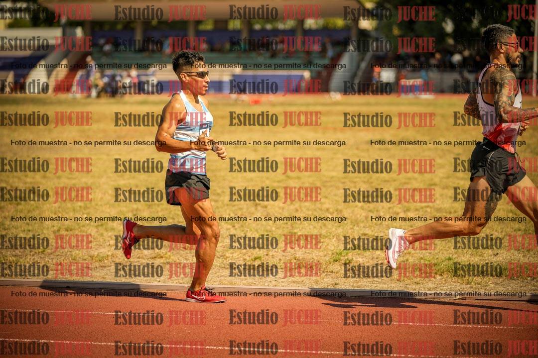Fotos de los 3000 m llanos de varones