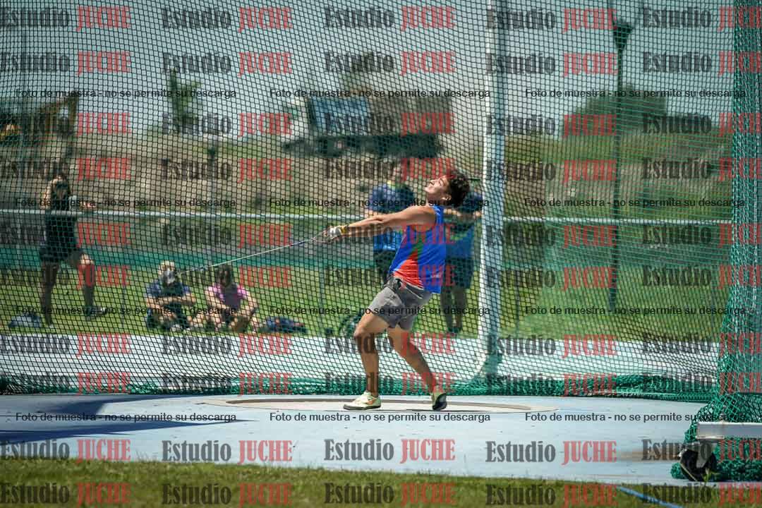 Fotos del lanzamiento del martillo de varones