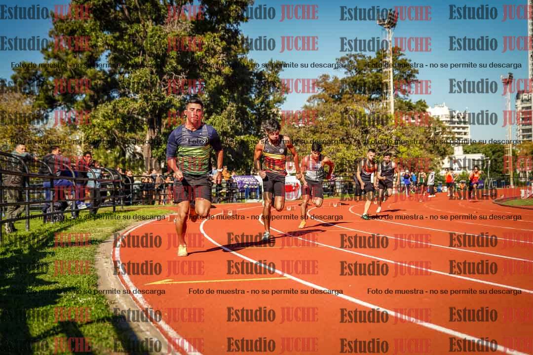 Fotos de los 200 m llanos de varones