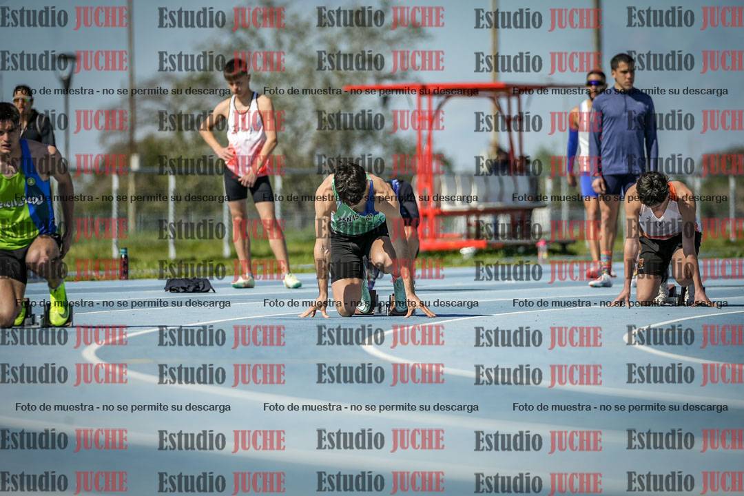 Fotos de los 200 m llanos de varones