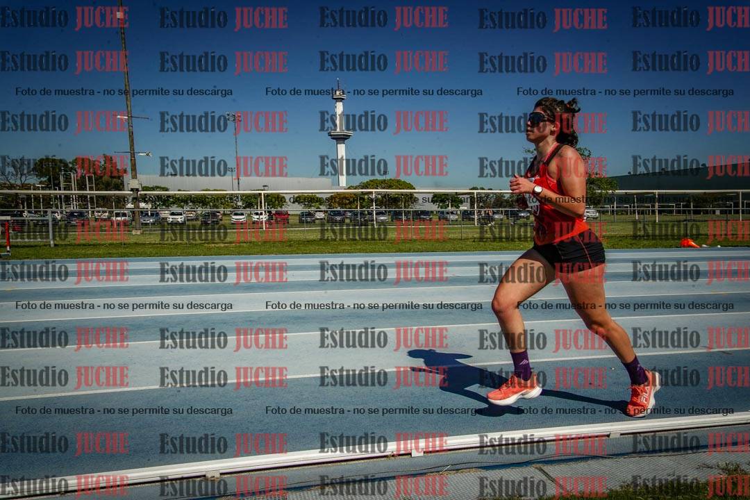 Fotos de los 5000 m de mujeres y varones - serie 2