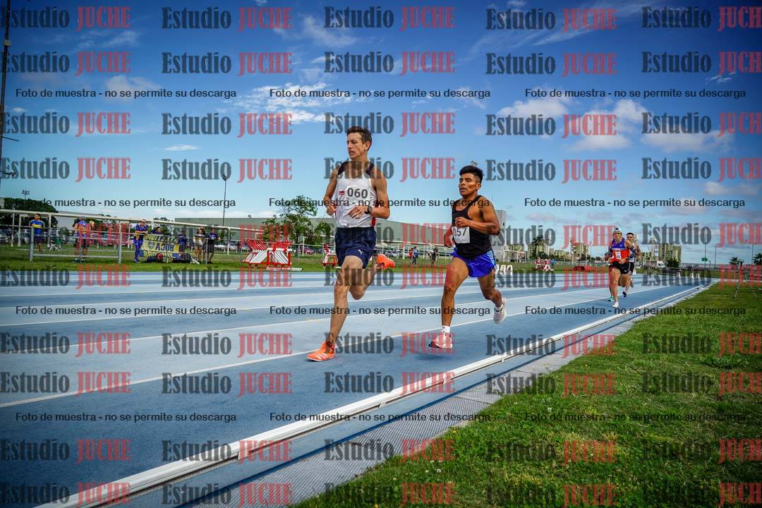 Fotos de los 1000 m llanos de varones