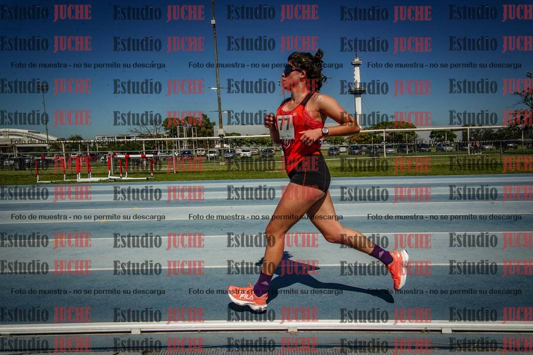 Fotos de los 5000 m de mujeres y varones - serie 2