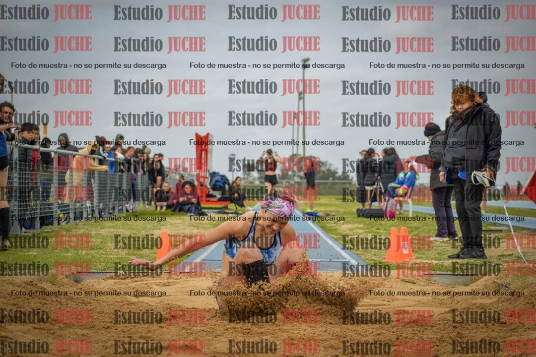 Fotos del salto en largo de mujeres - U18