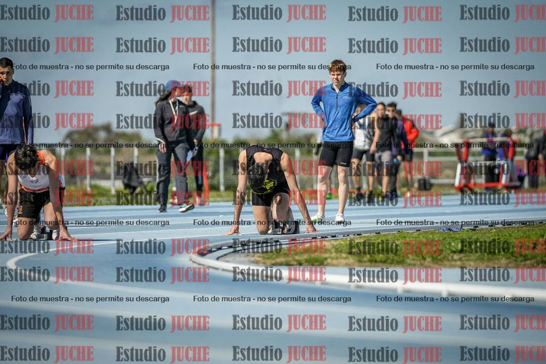Fotos de los 200 m llanos de varones