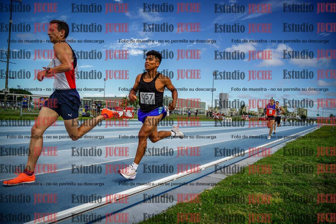 Fotos de los 1000 m llanos de varones