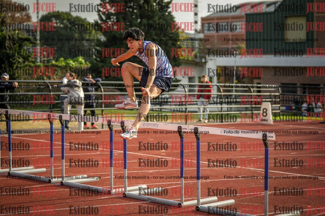 Fotos de los 110 m con vallas de varones - decatlón 6