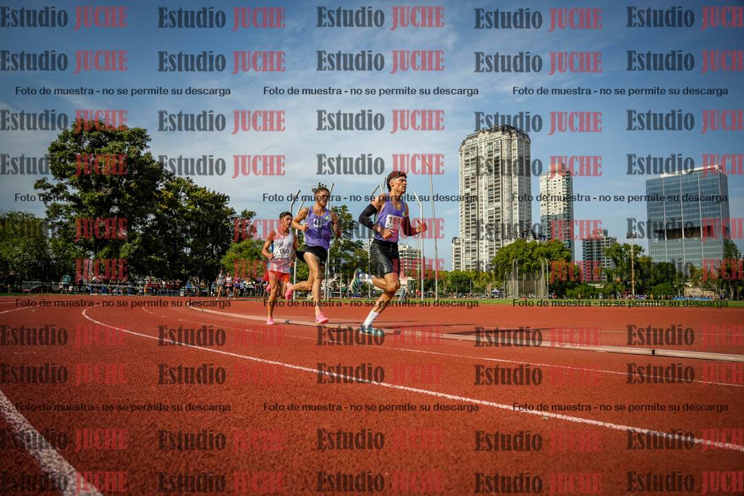 Fotos de los 3000 m llanos de varones