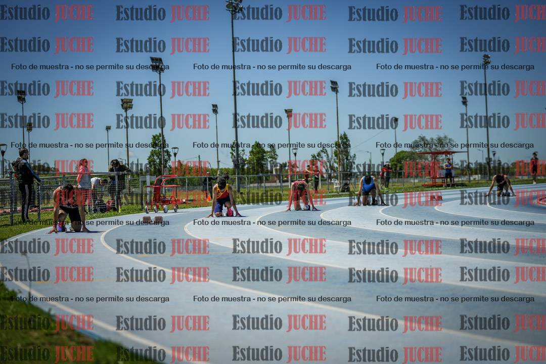 Fotos de los 200 m llanos de varones