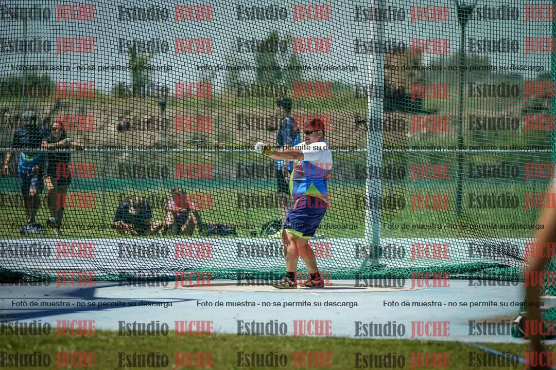 Fotos del lanzamiento del martillo de varones