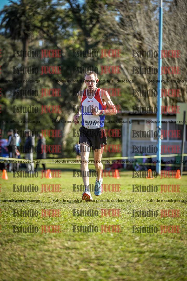 Fotos de la llegada del cross de 4000 m - varones