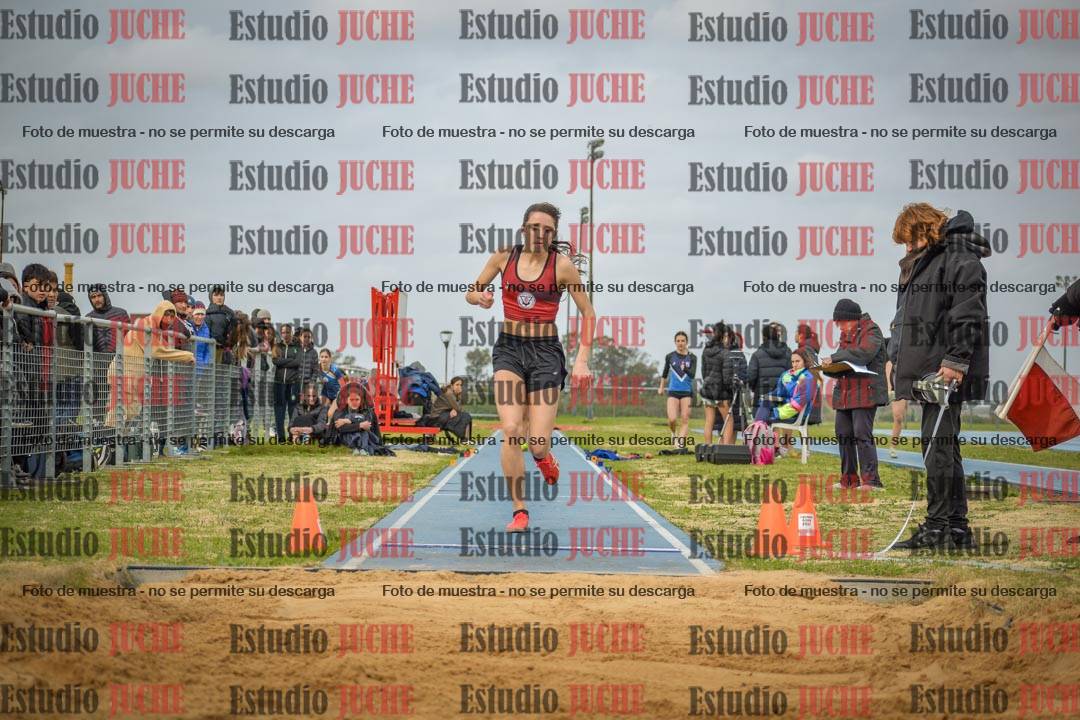 Fotos del salto en largo de mujeres - U18