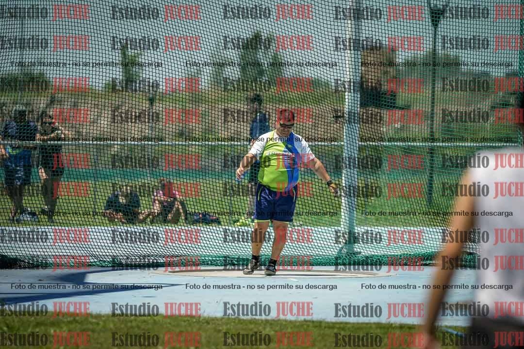 Fotos del lanzamiento del martillo de varones