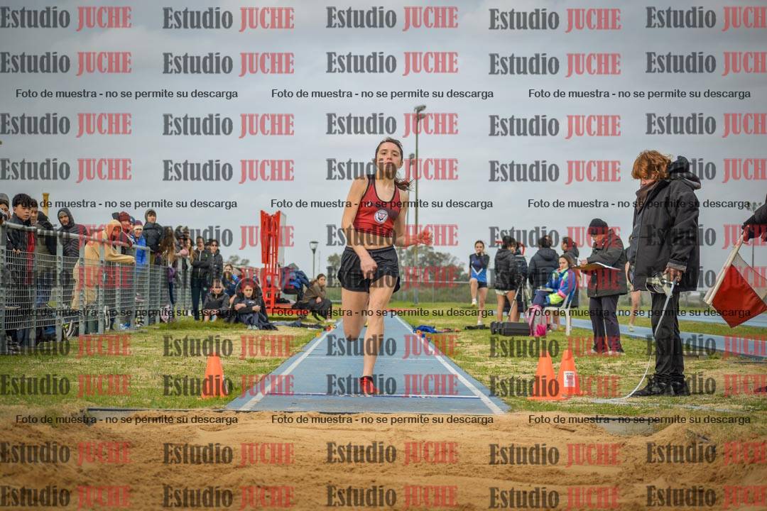 Fotos del salto en largo de mujeres - U18