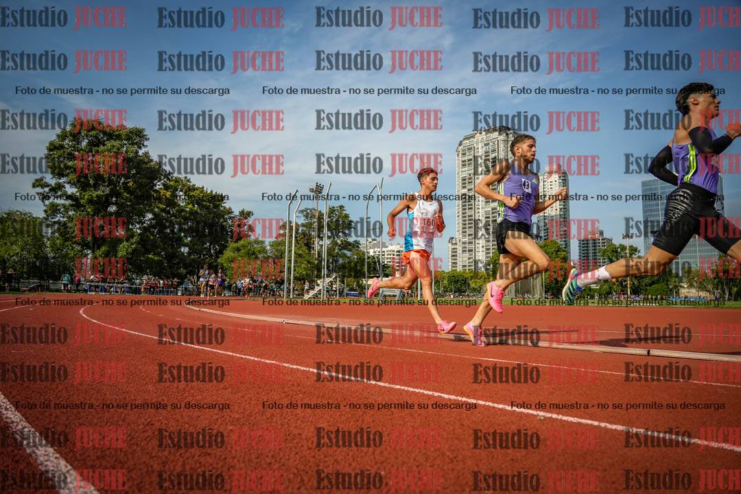 Fotos de los 3000 m llanos de varones