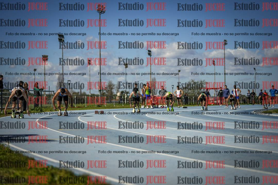 Fotos de los 200 m llanos de varones