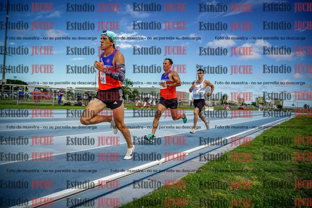 Fotos de los 1000 m llanos de varones