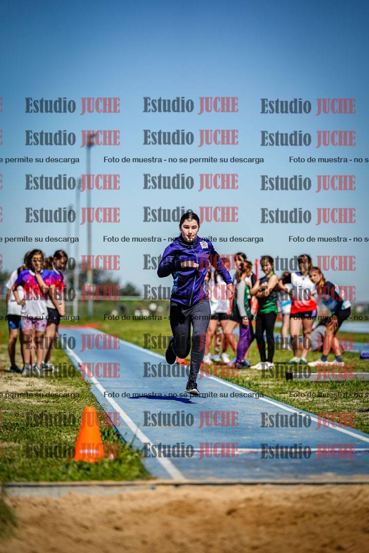 Fotos del salto en largo de mujeres - U15