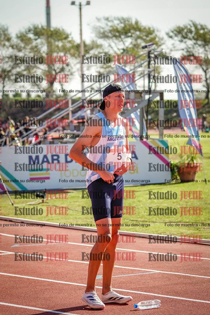 Fotos de los 400 m llanos de varones