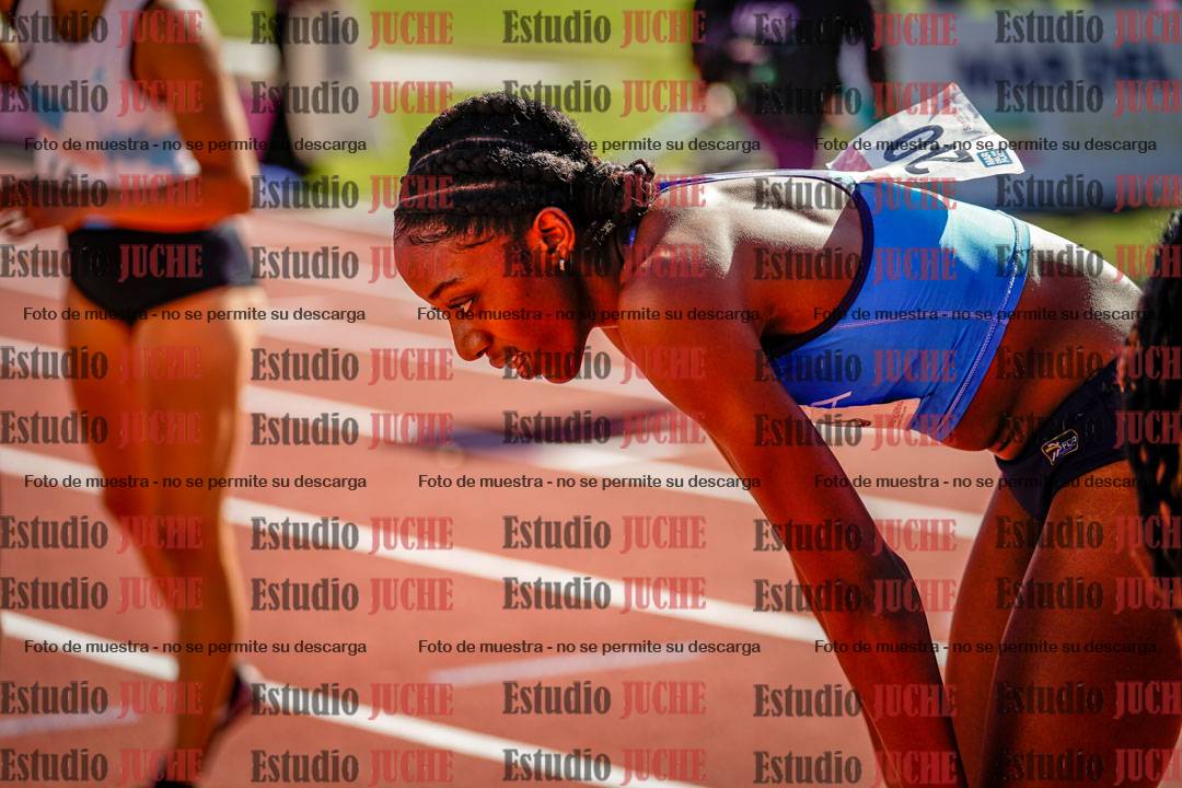 Fotos de algunos extras y podios del día 2