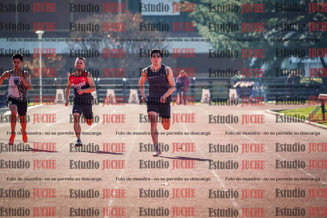 Fotos de los 200 m llanos de varones