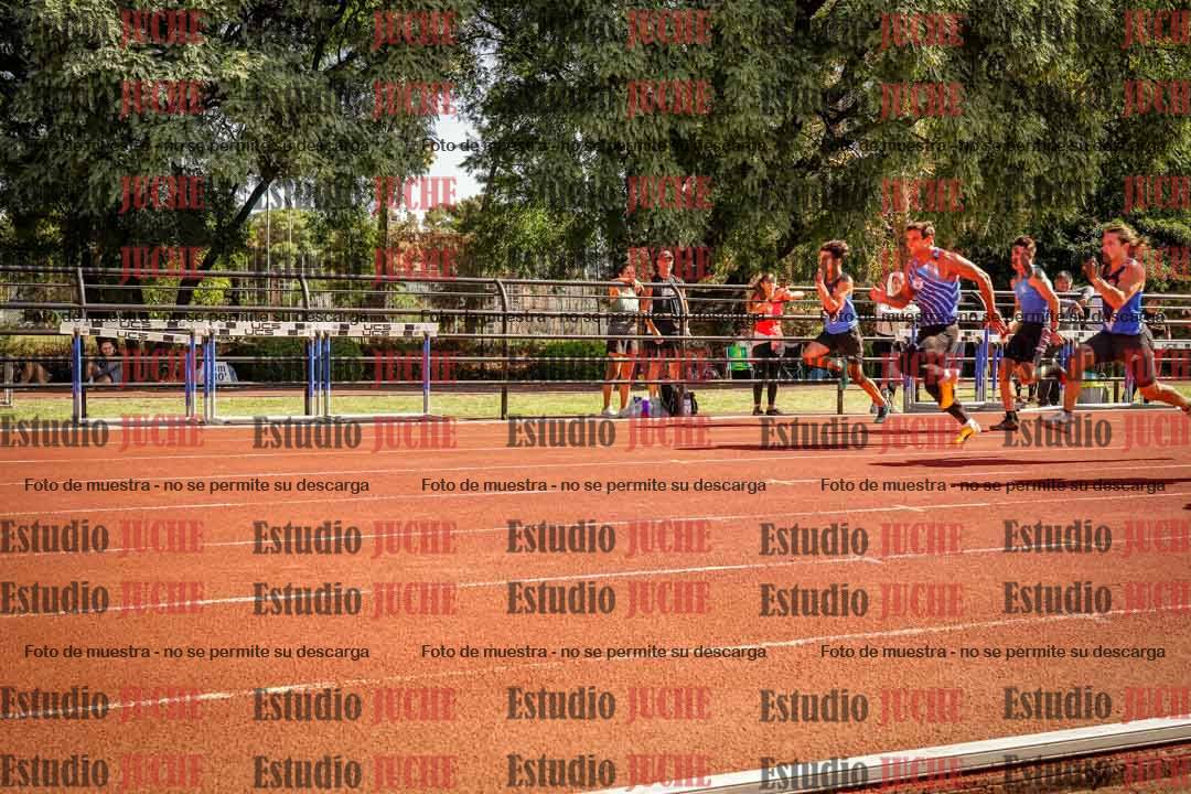 Fotos de los 100 m llanos de varones