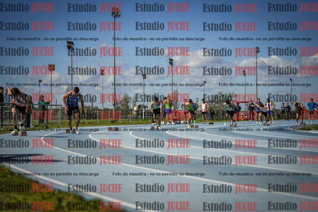 Fotos de los 200 m llanos de varones