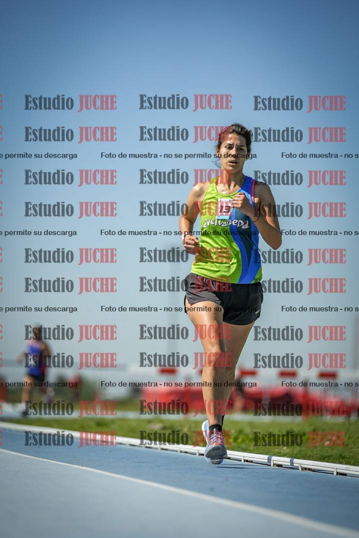 Fotos de los 5000 m de mujeres y varones - serie 2