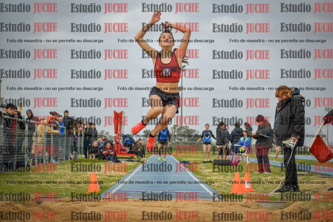 Fotos del salto en largo de mujeres - U18