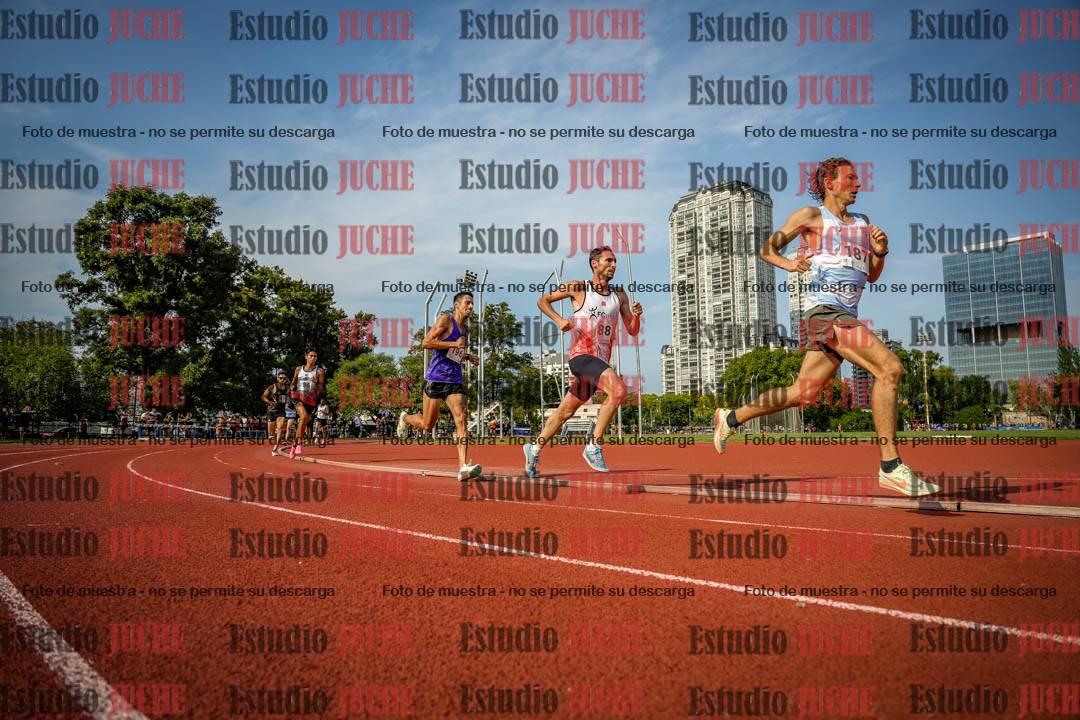 Fotos de los 3000 m llanos de varones