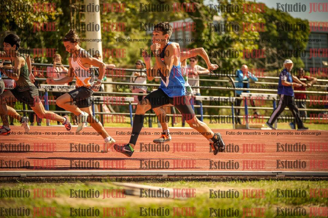 Fotos de los 100 m llanos de varones